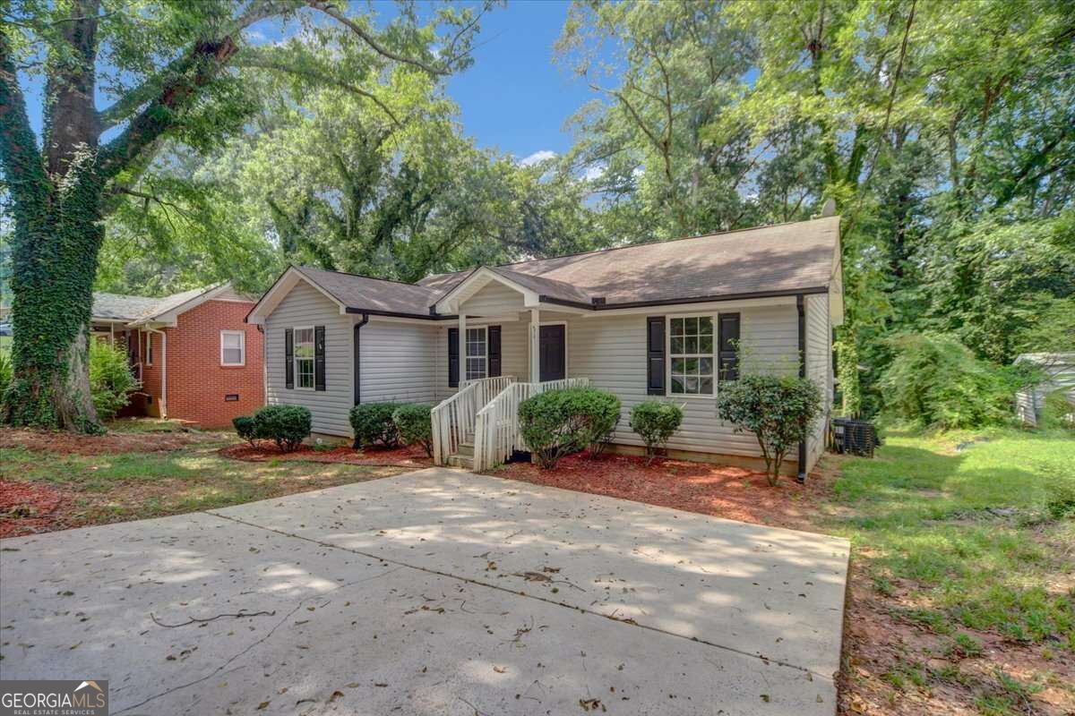 51 Johnson Avenue Property Photo 3