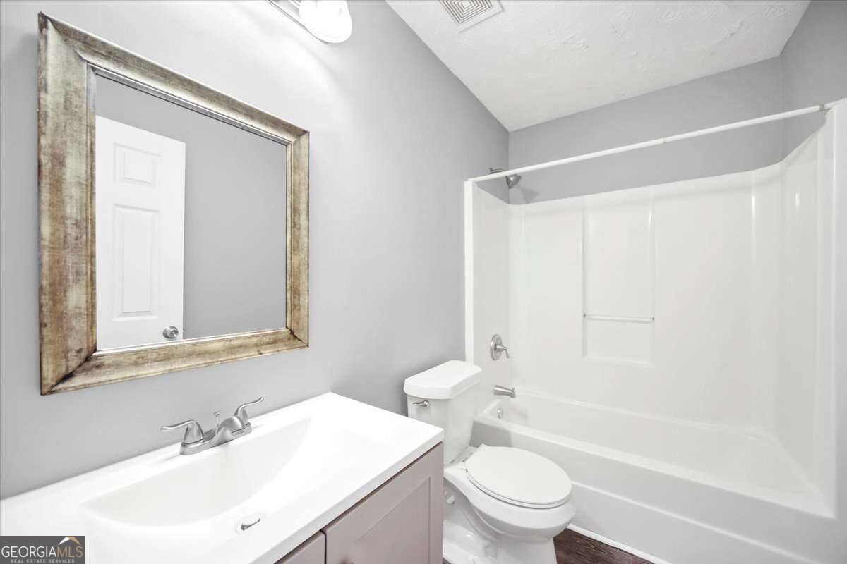 51 Johnson Avenue Property Photo 22