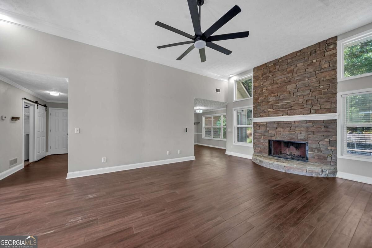 2506 Sky Valley Drive Property Photo 2