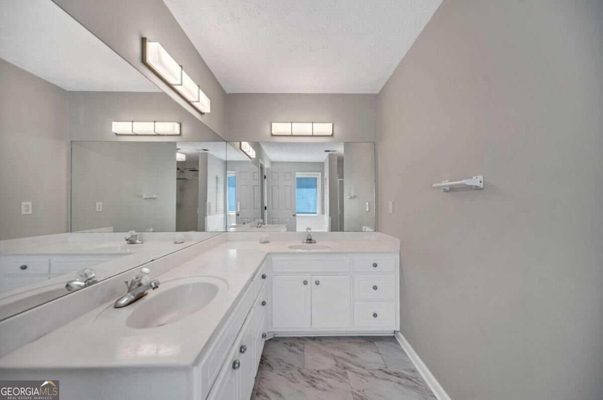2506 Sky Valley Drive Property Photo 15