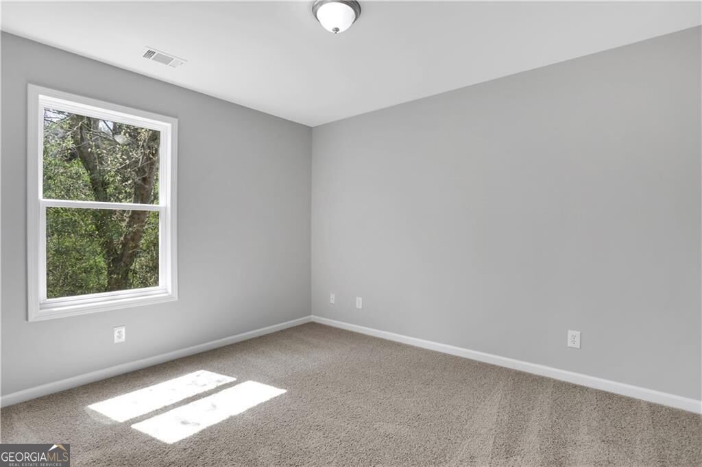 2431 Woodside Way Property Photo 28