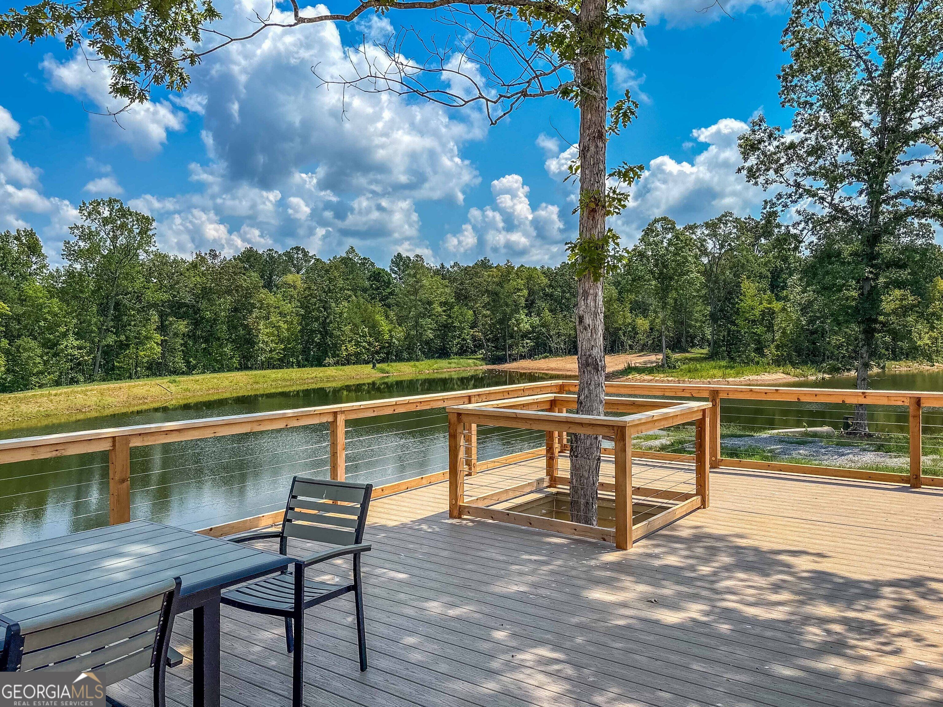 692 Hutchins Wolfskin Road Property Photo 64
