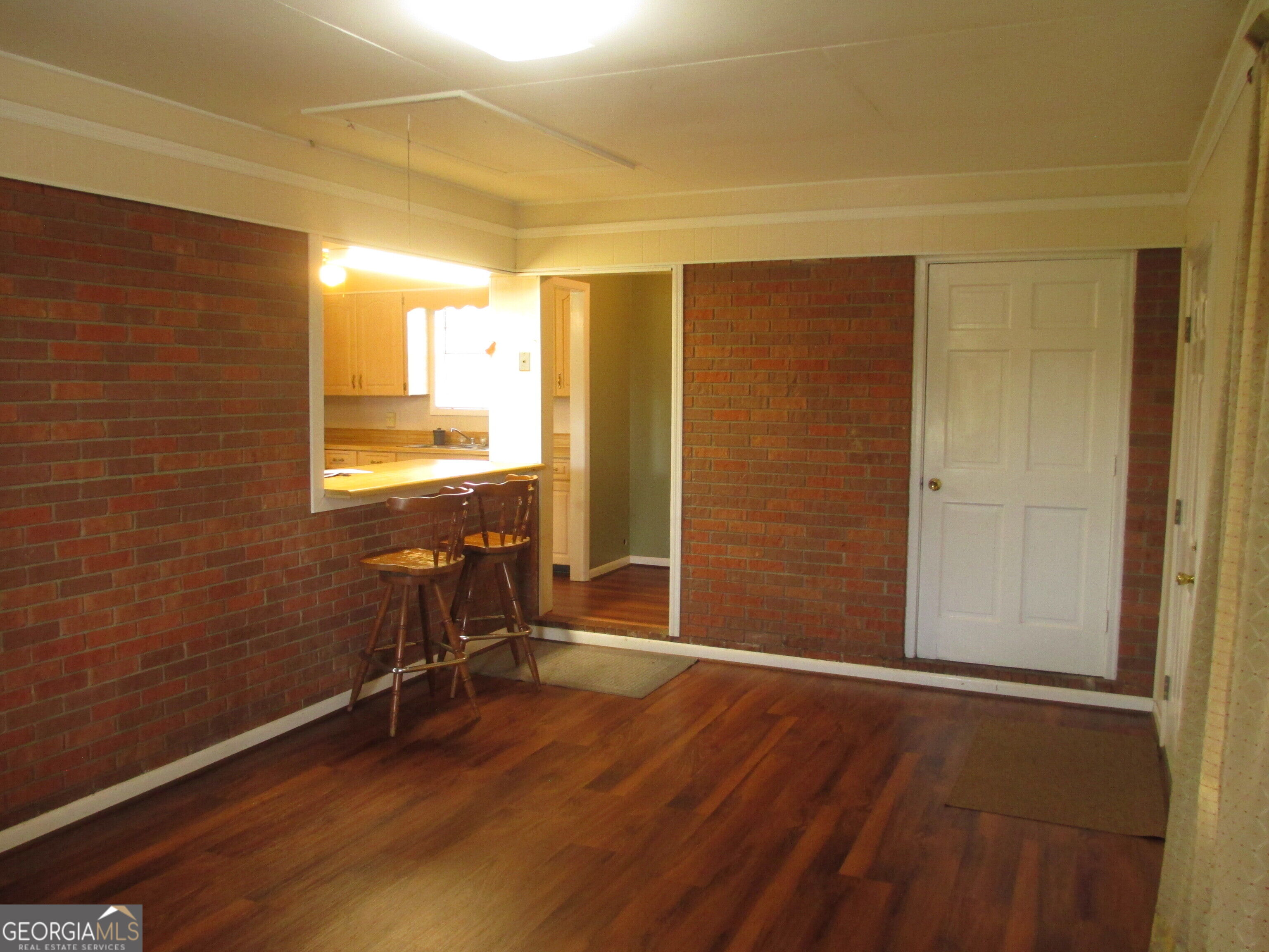 94 S Miller Street Property Photo 13