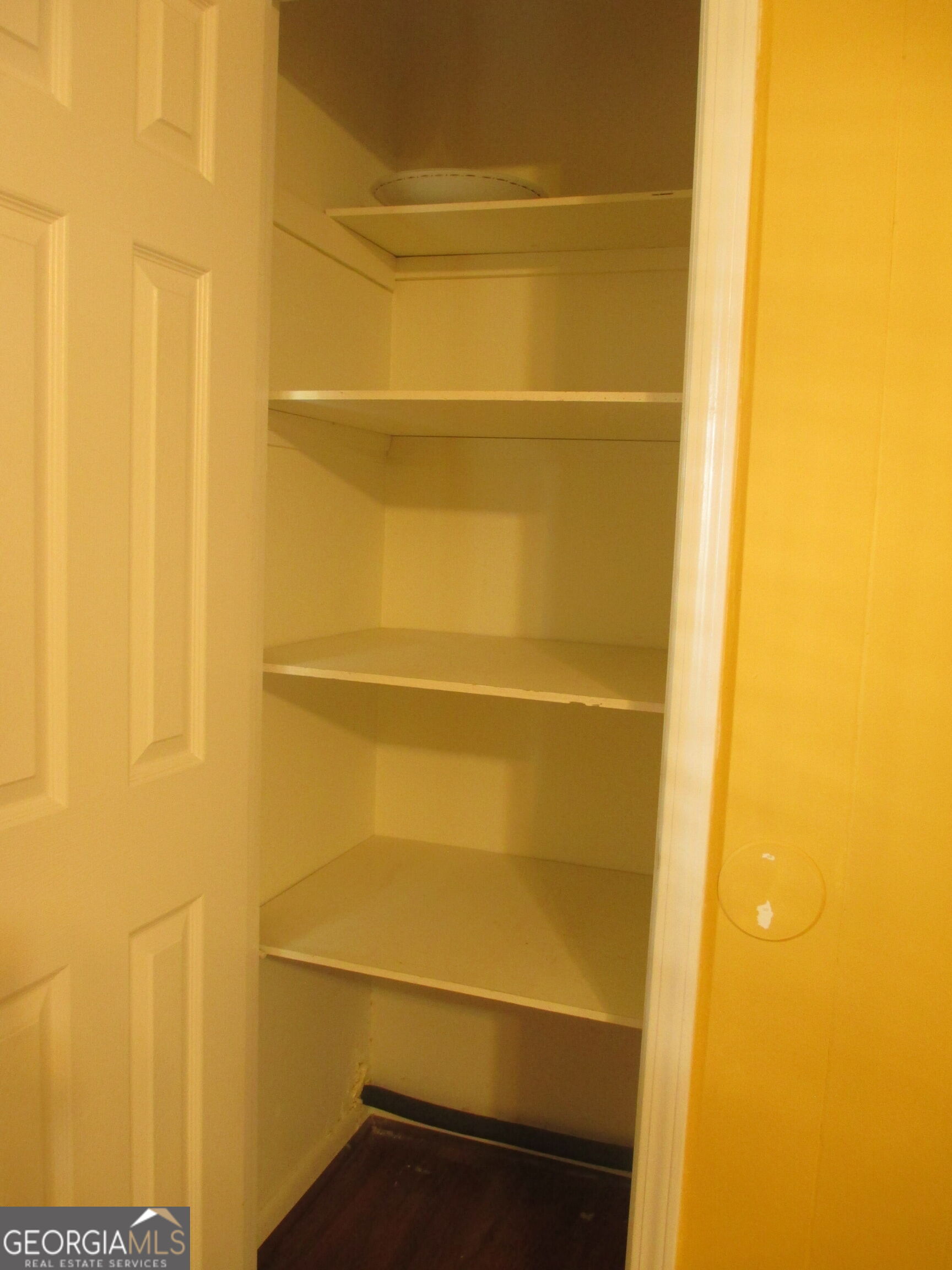 94 S Miller Street Property Photo 16