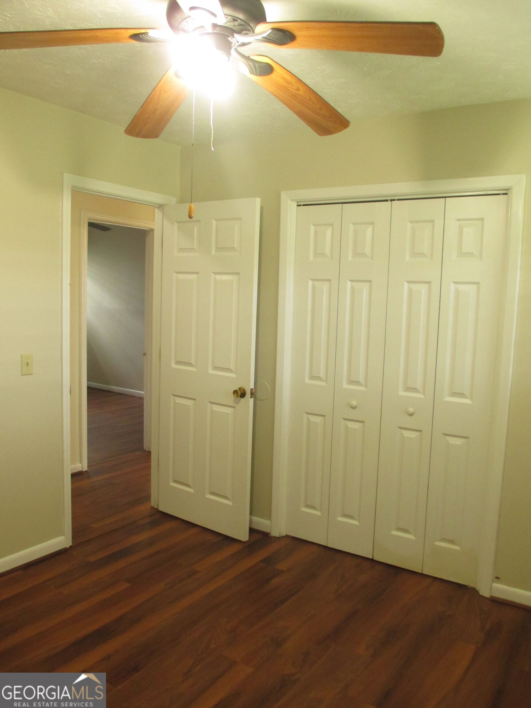 94 S Miller Street Property Photo 18