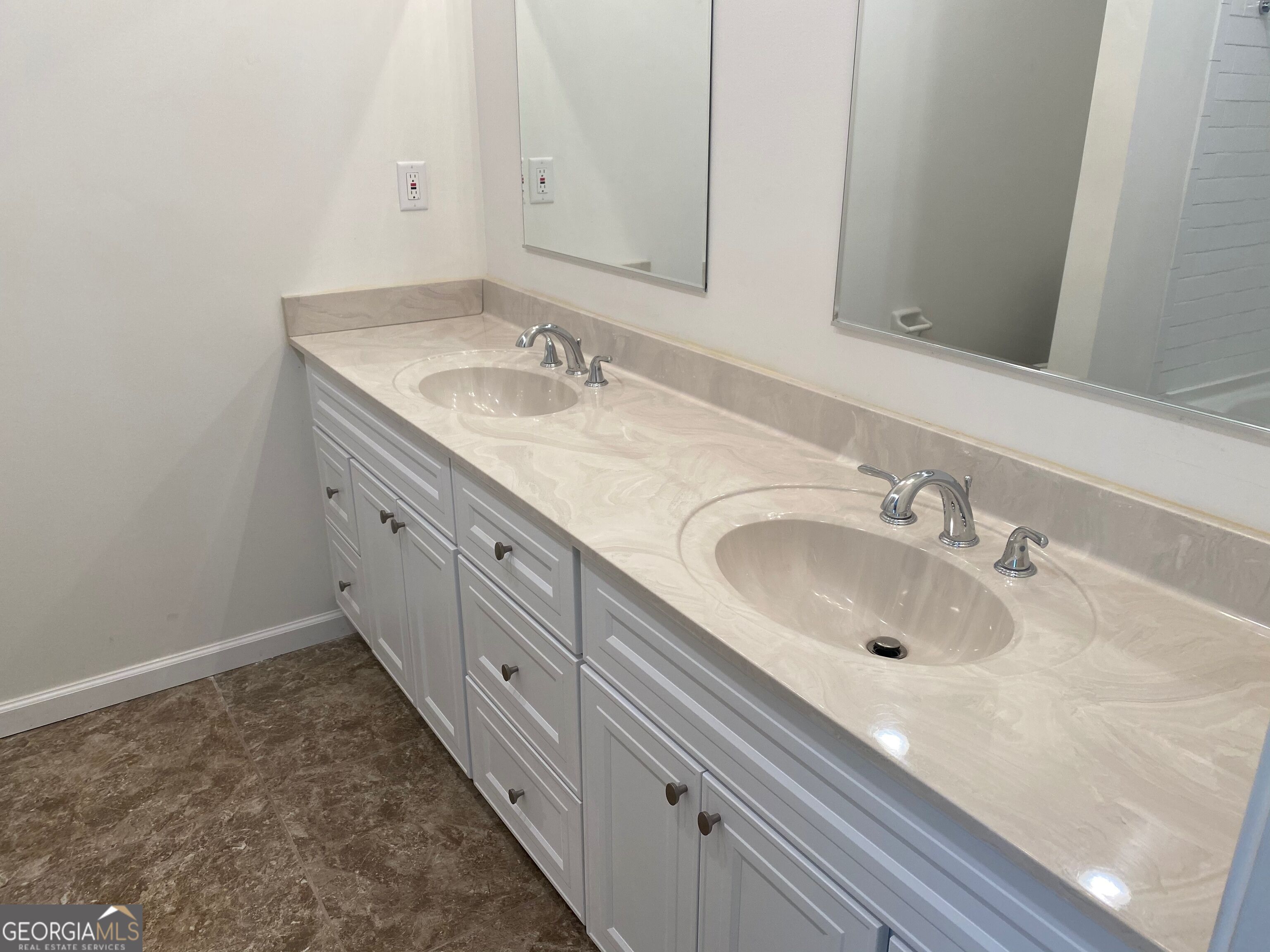 244 Windemere Way Property Photo 16