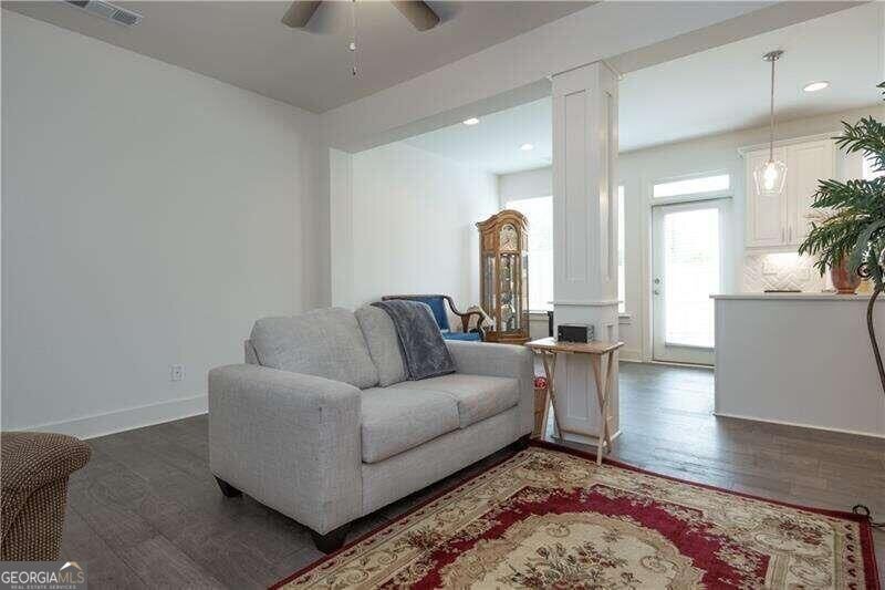 26 Cannondale Drive Property Photo 10
