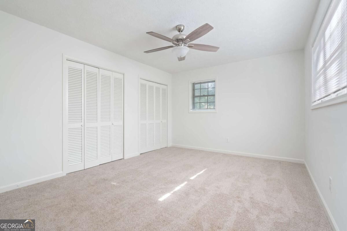 920 Kings Court Property Photo 30