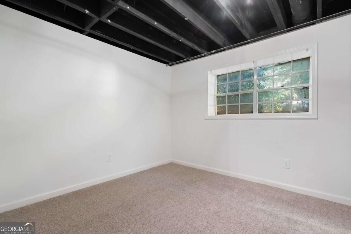 920 Kings Court Property Photo 35