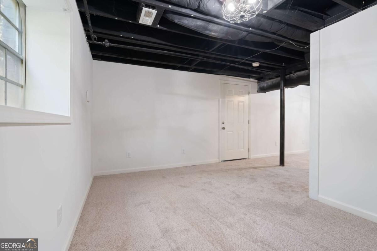 920 Kings Court Property Photo 36