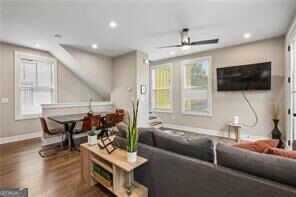1280 Longreen Terrace Nw Property Photo 7