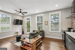 1280 Longreen Terrace Nw Property Photo 8
