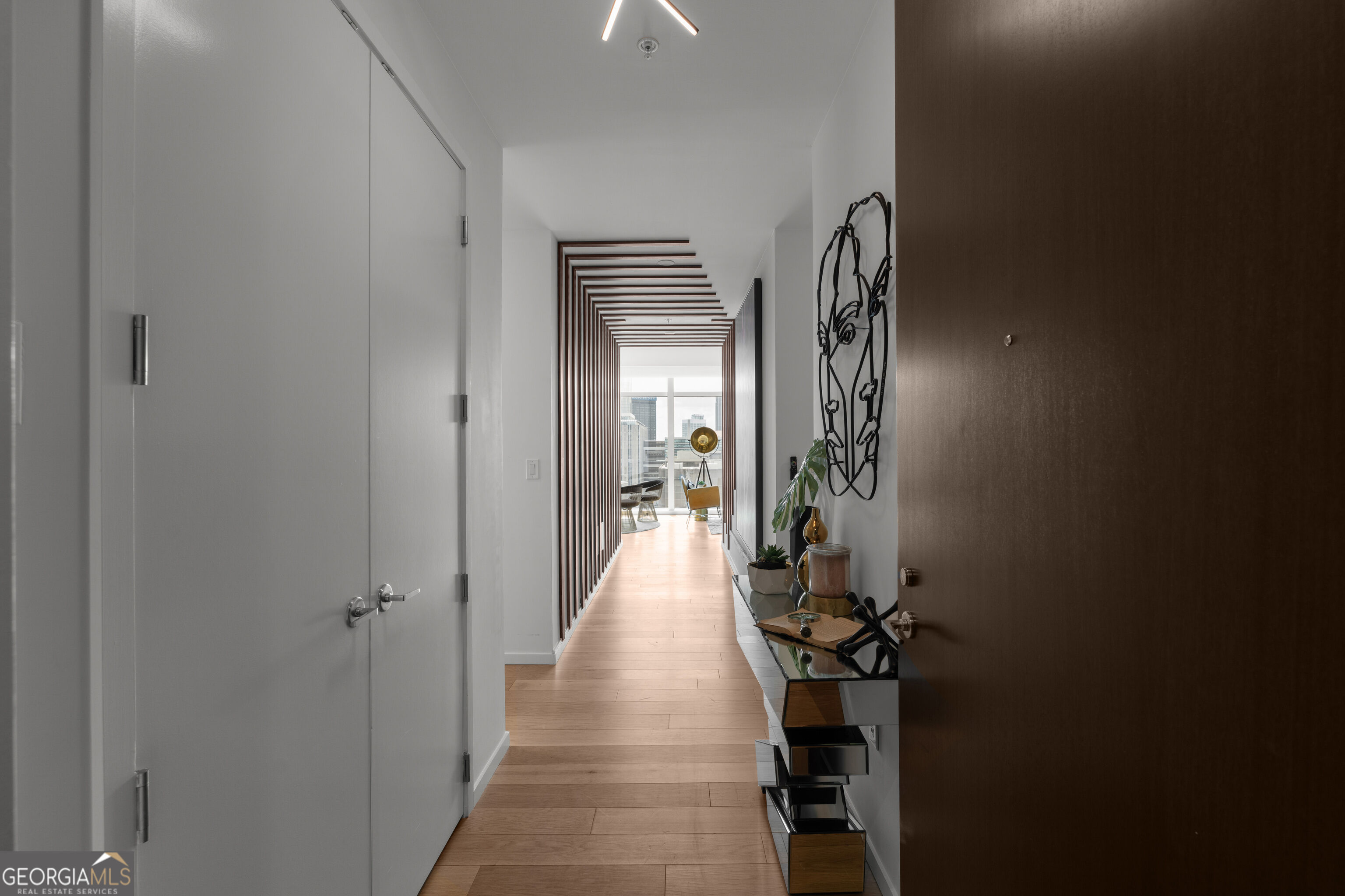 45 Ivan Allen Jr Boulevard # 2505 Property Photo 3