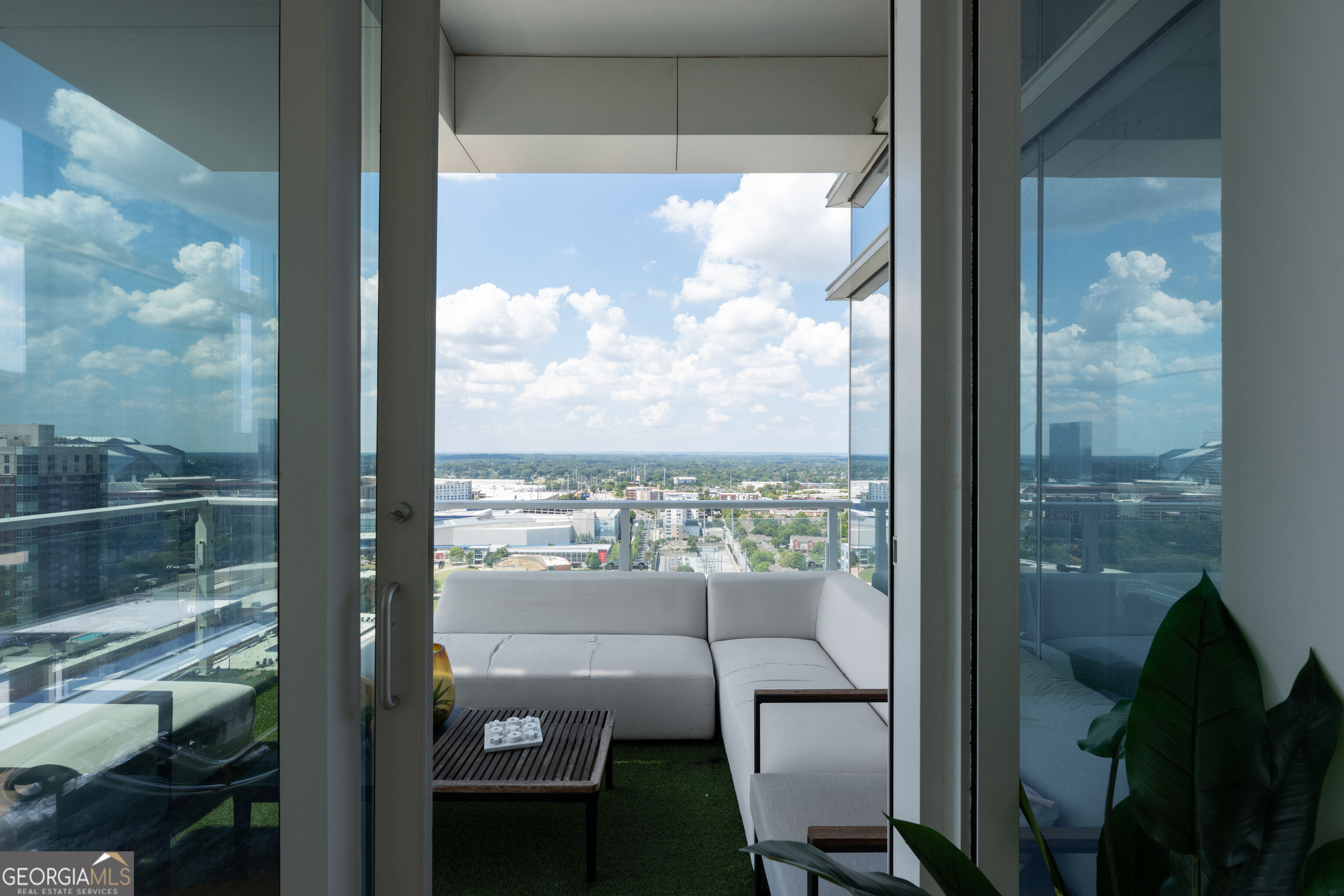 45 Ivan Allen Jr Boulevard # 2505 Property Photo 22