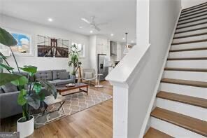 990 Viney Way Nw Property Photo 3