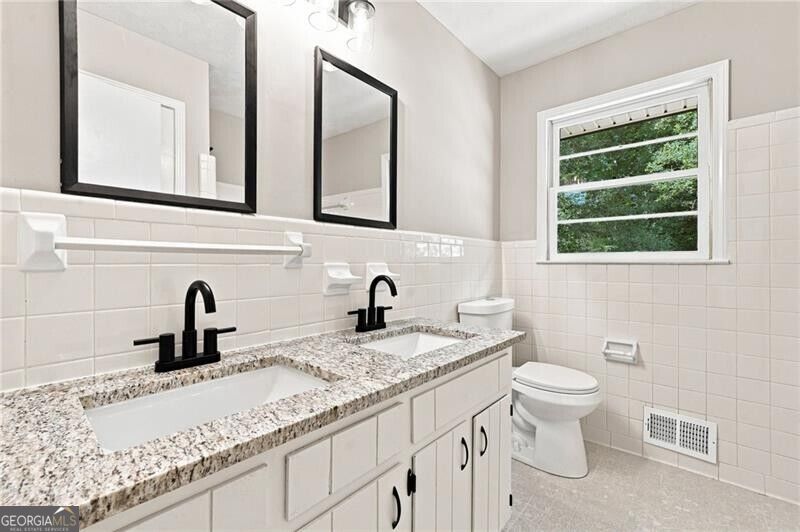 4114 Lauada Drive Property Photo 14