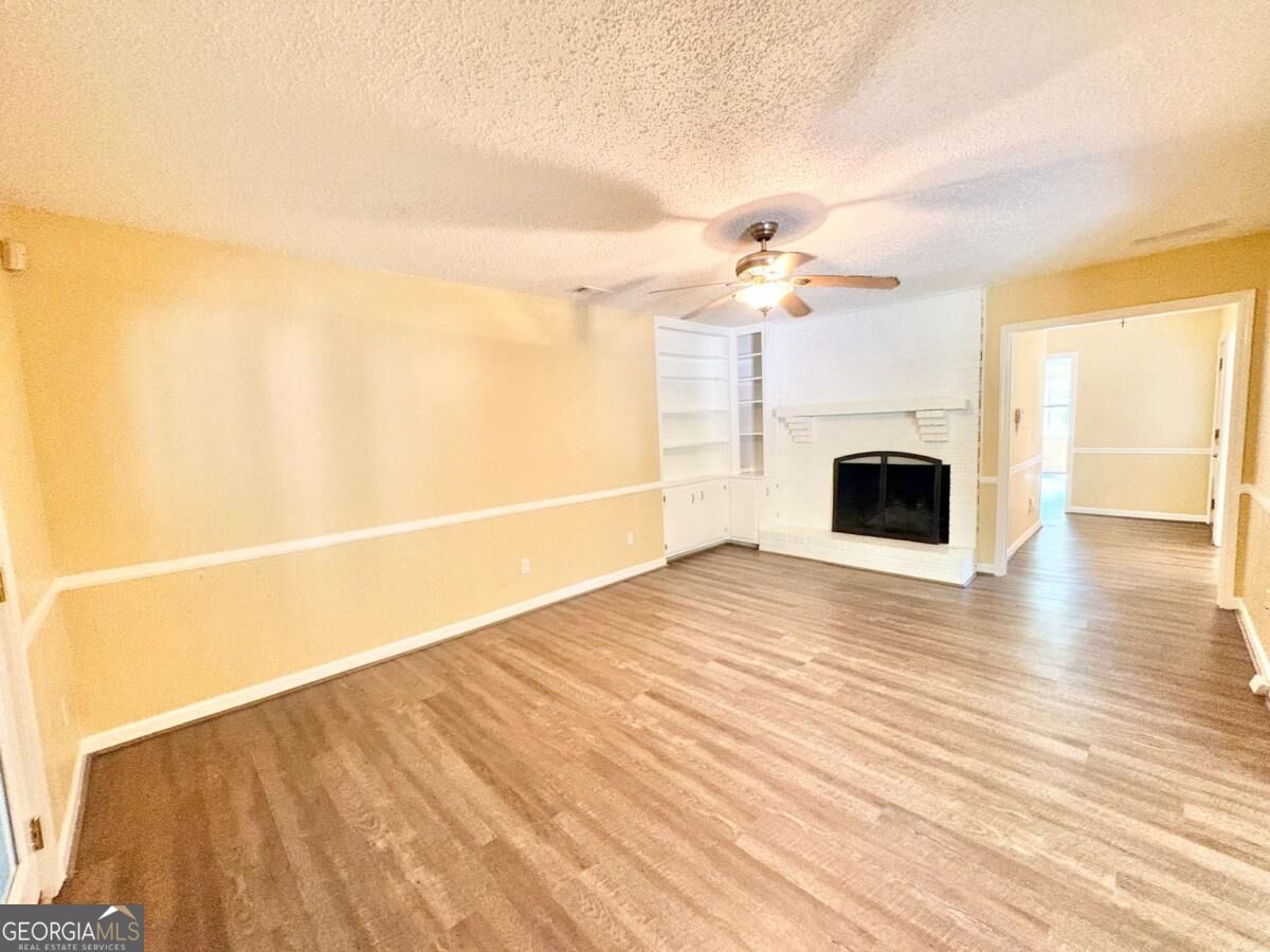 1398 Fairfield Drive Sw Property Photo 6