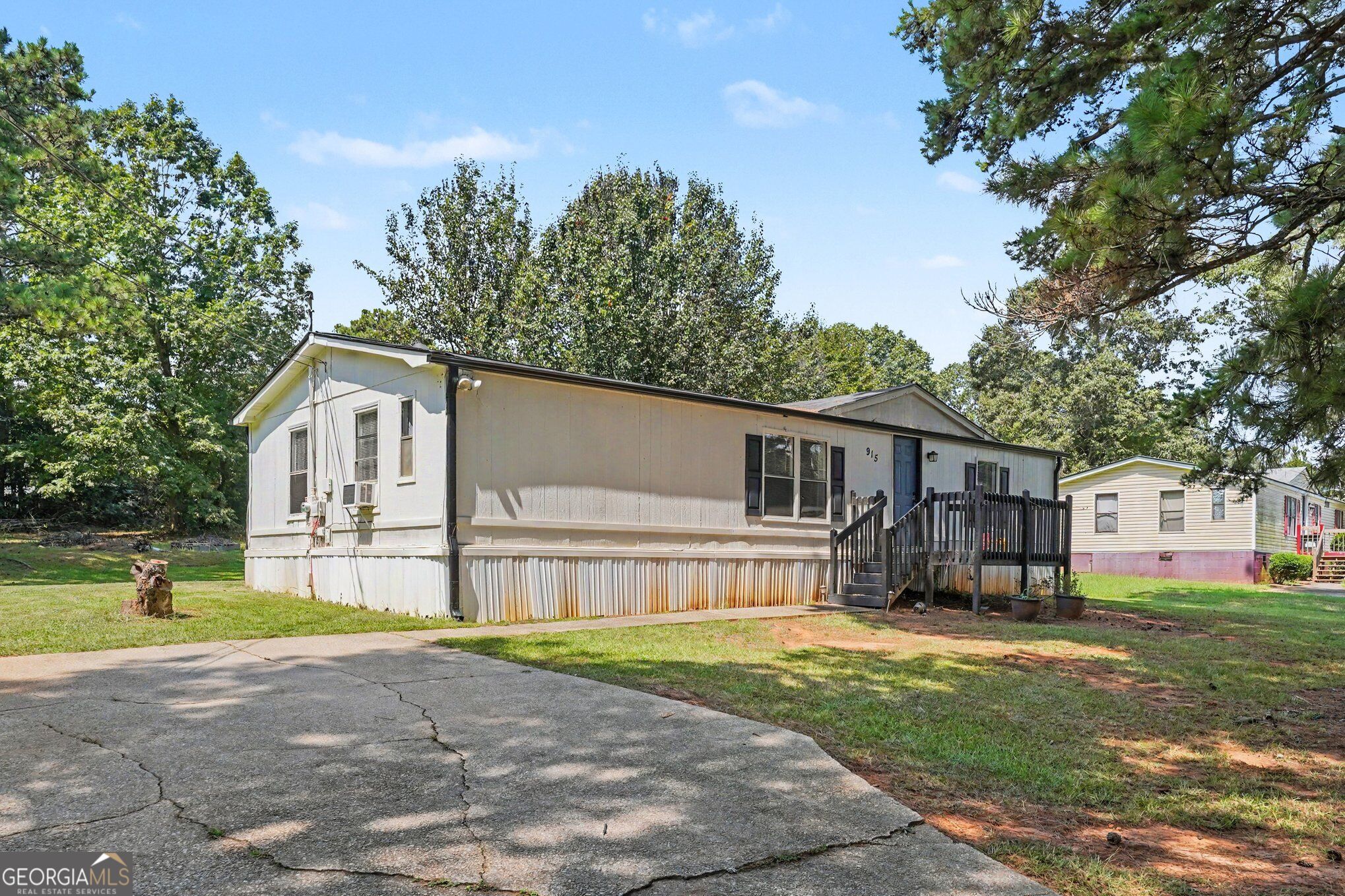915 Steele Drive Property Photo 7