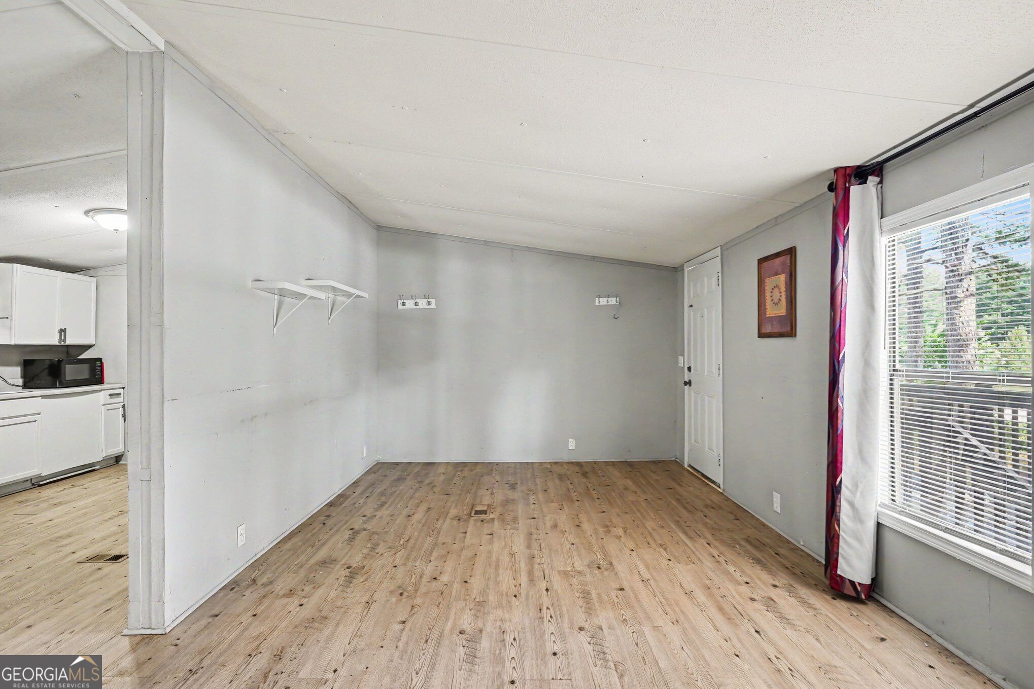 915 Steele Drive Property Photo 10