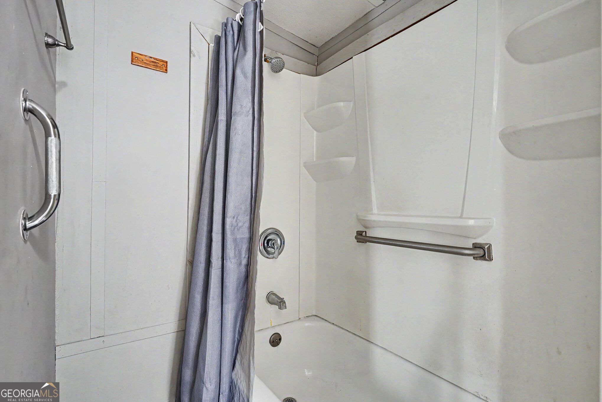 915 Steele Drive Property Photo 16