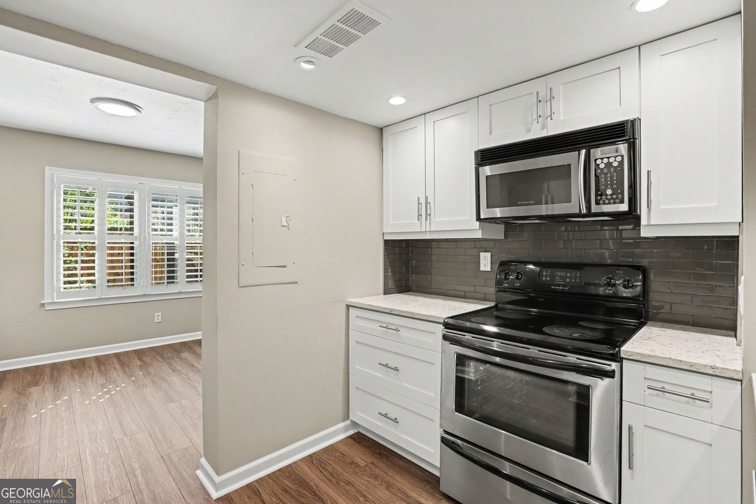 2752 Meadow Mere E Property Photo 10