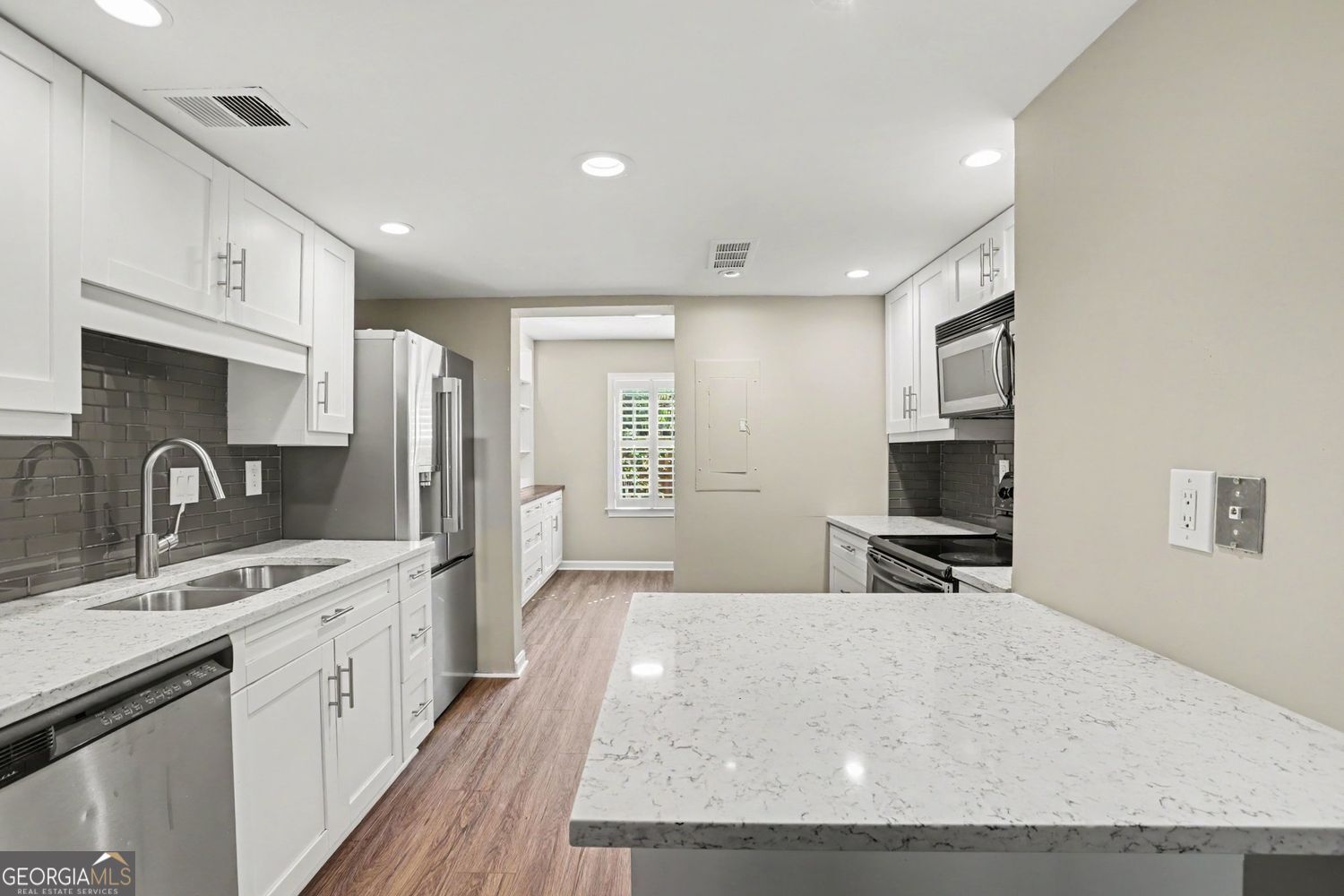 2752 Meadow Mere E Property Photo 11