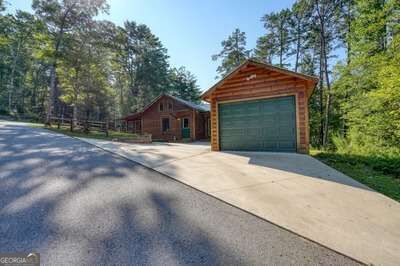 305 Whispering Hills Road Property Photo 2