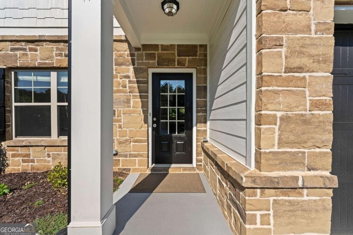 7491 Silk Tree Pointe Property Photo 2