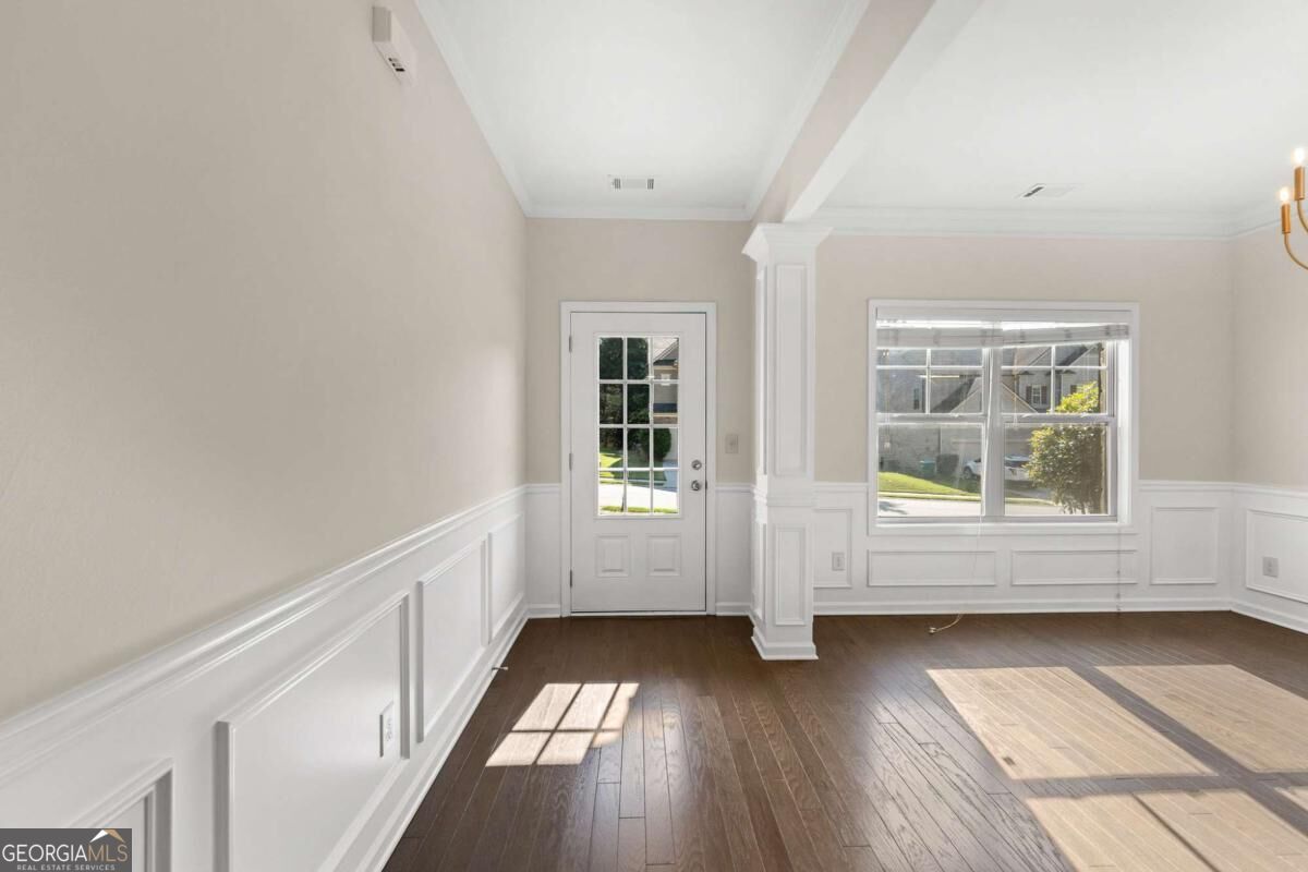 7491 Silk Tree Pointe Property Photo 3