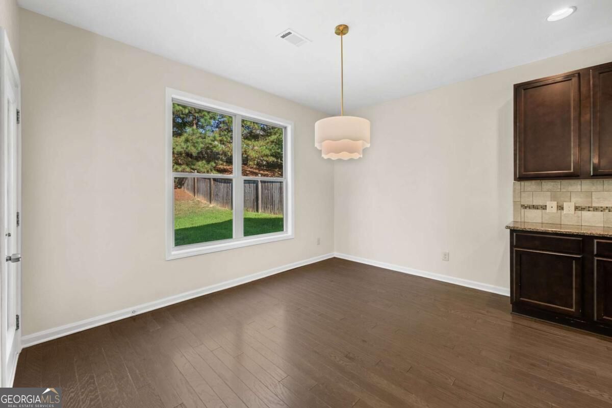 7491 Silk Tree Pointe Property Photo 20