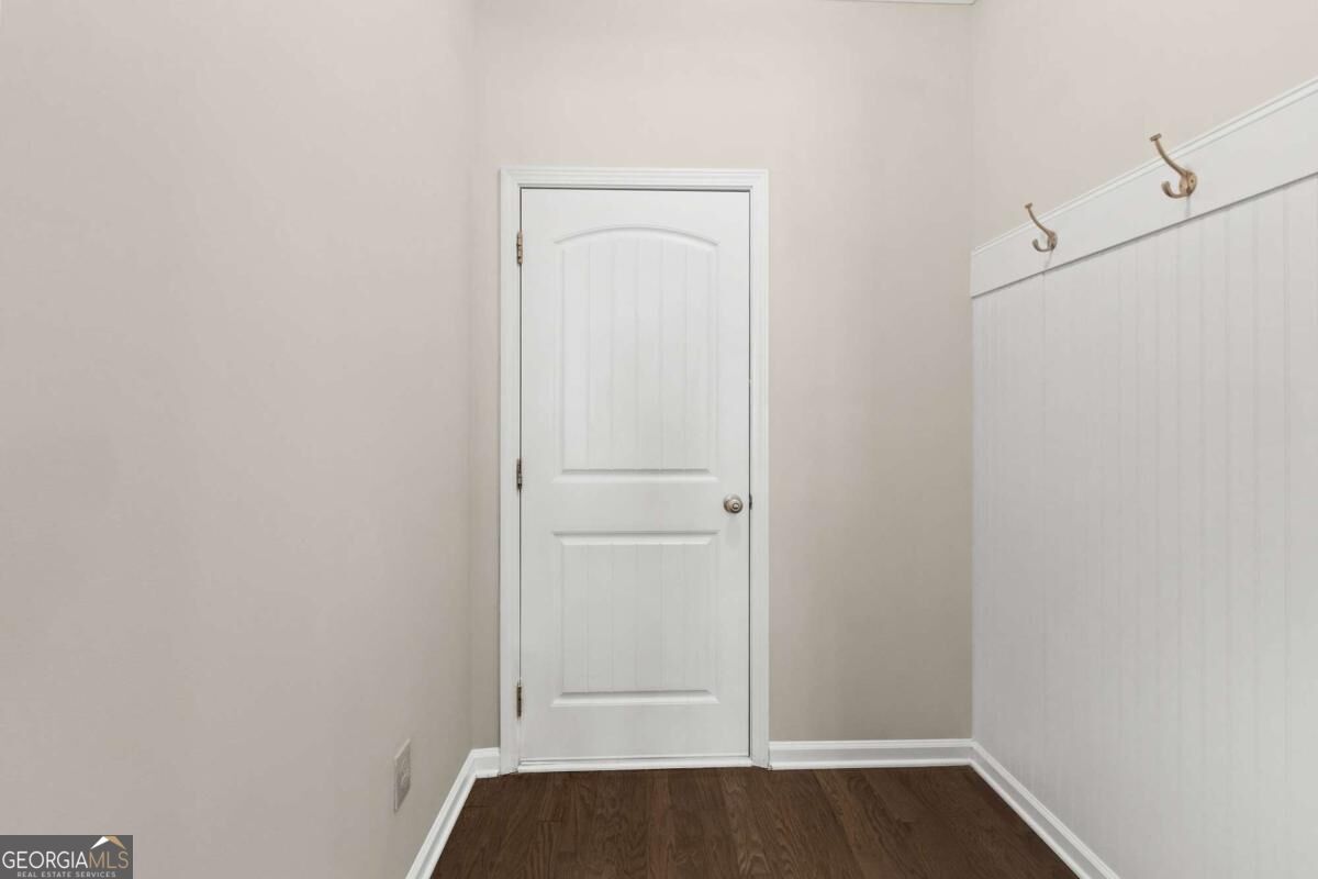 7491 Silk Tree Pointe Property Photo 24