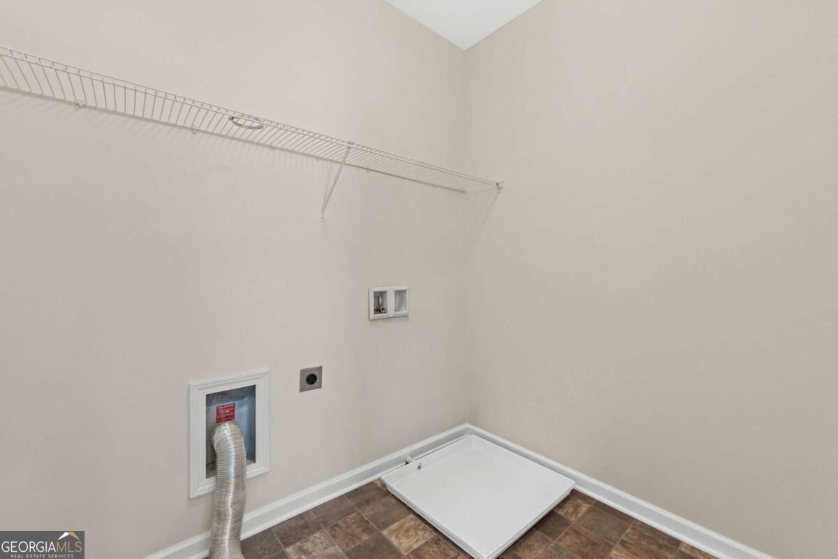 7491 Silk Tree Pointe Property Photo 43