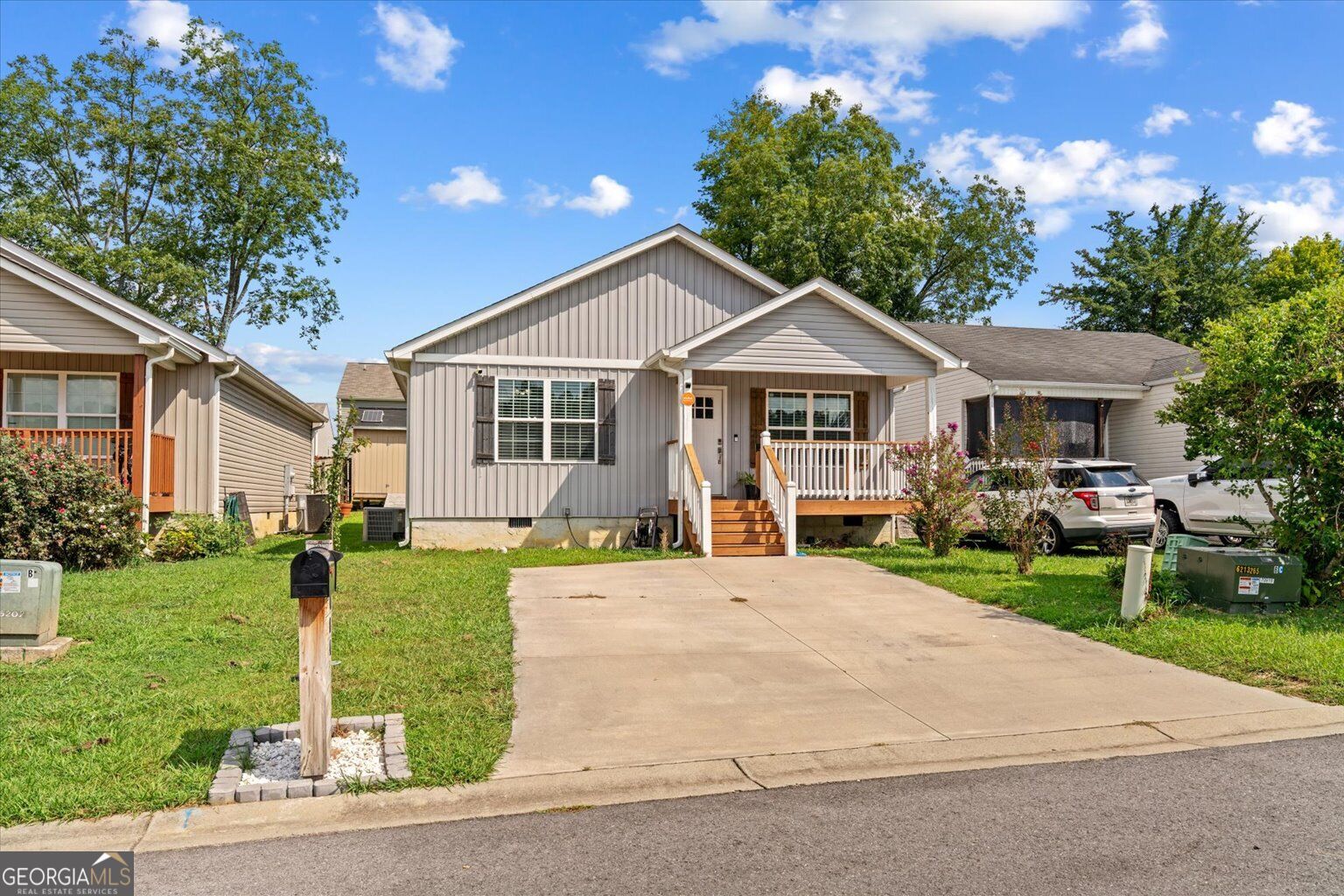 3084 Striplin Trail Property Photo 2
