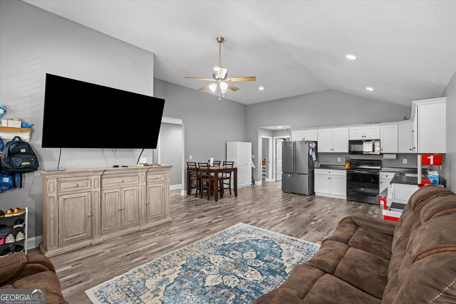 3084 Striplin Trail Property Photo 6