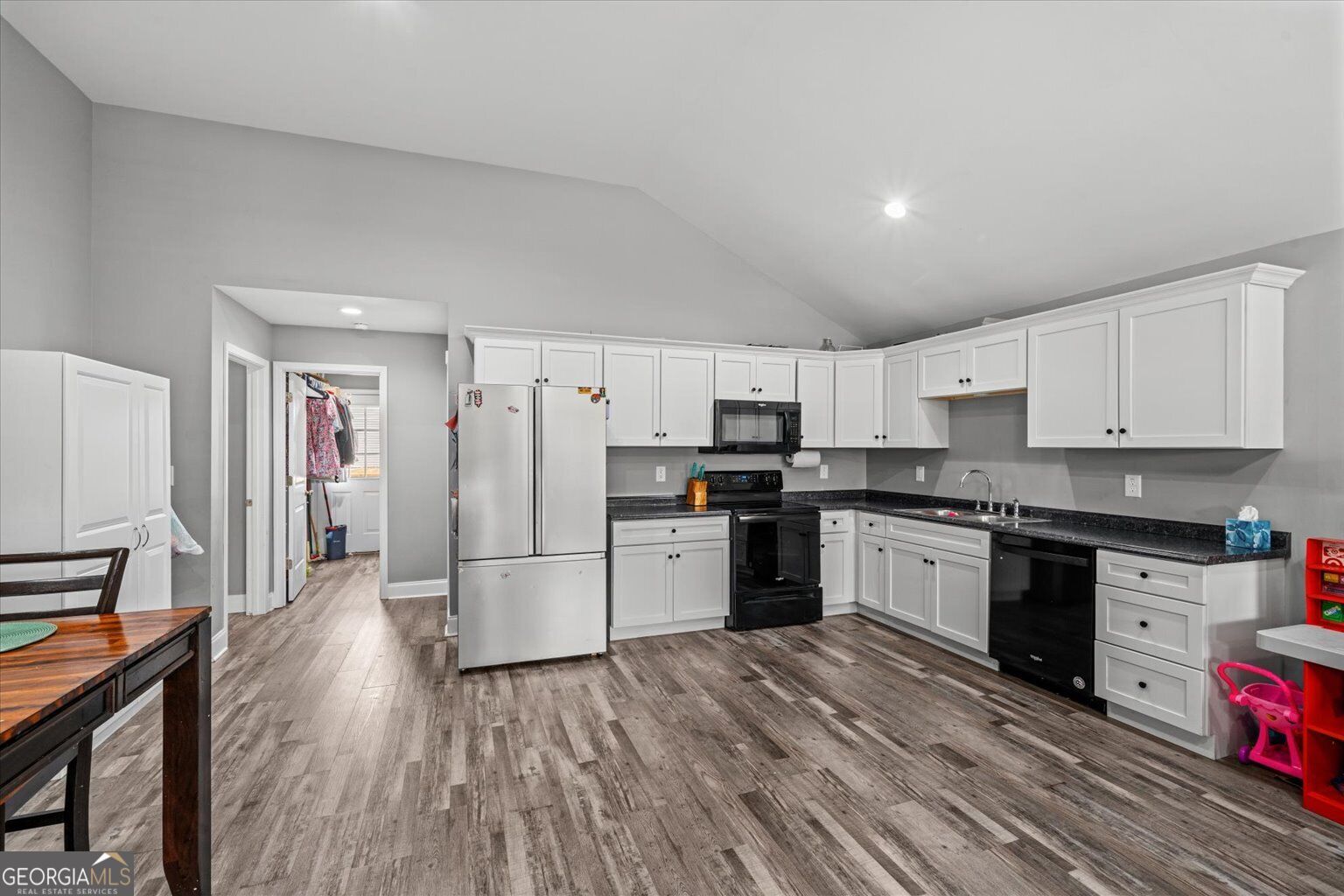 3084 Striplin Trail Property Photo 8