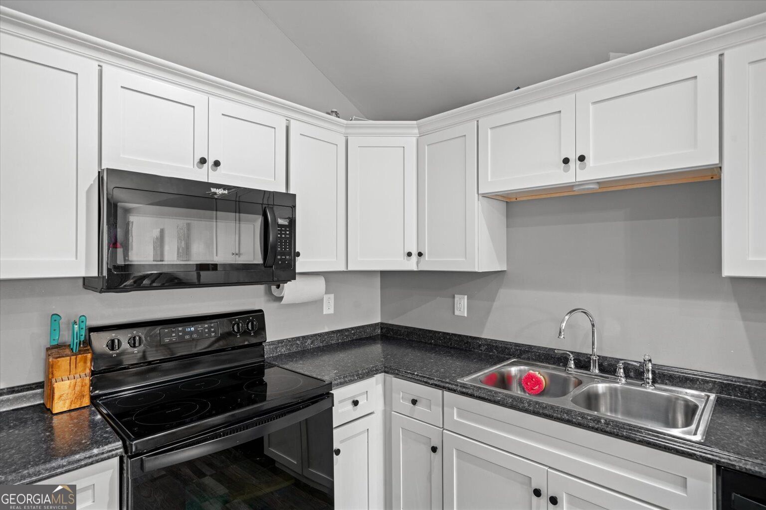 3084 Striplin Trail Property Photo 12