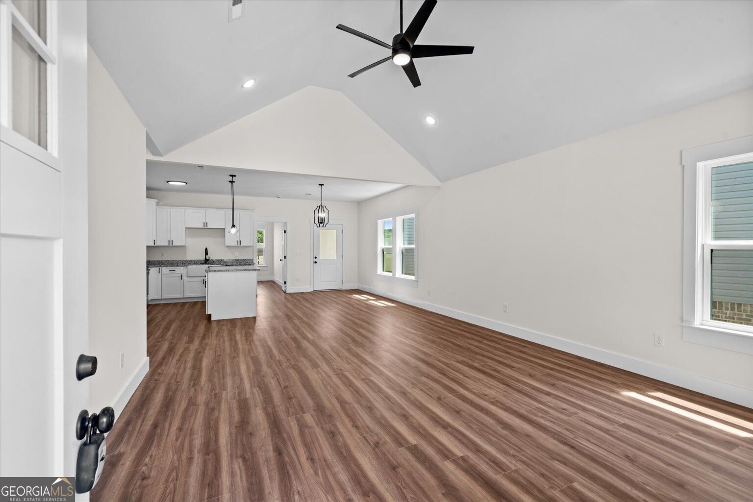 144 Washington Street Property Photo 8
