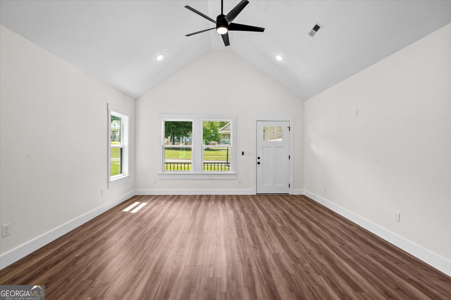 144 Washington Street Property Photo 12