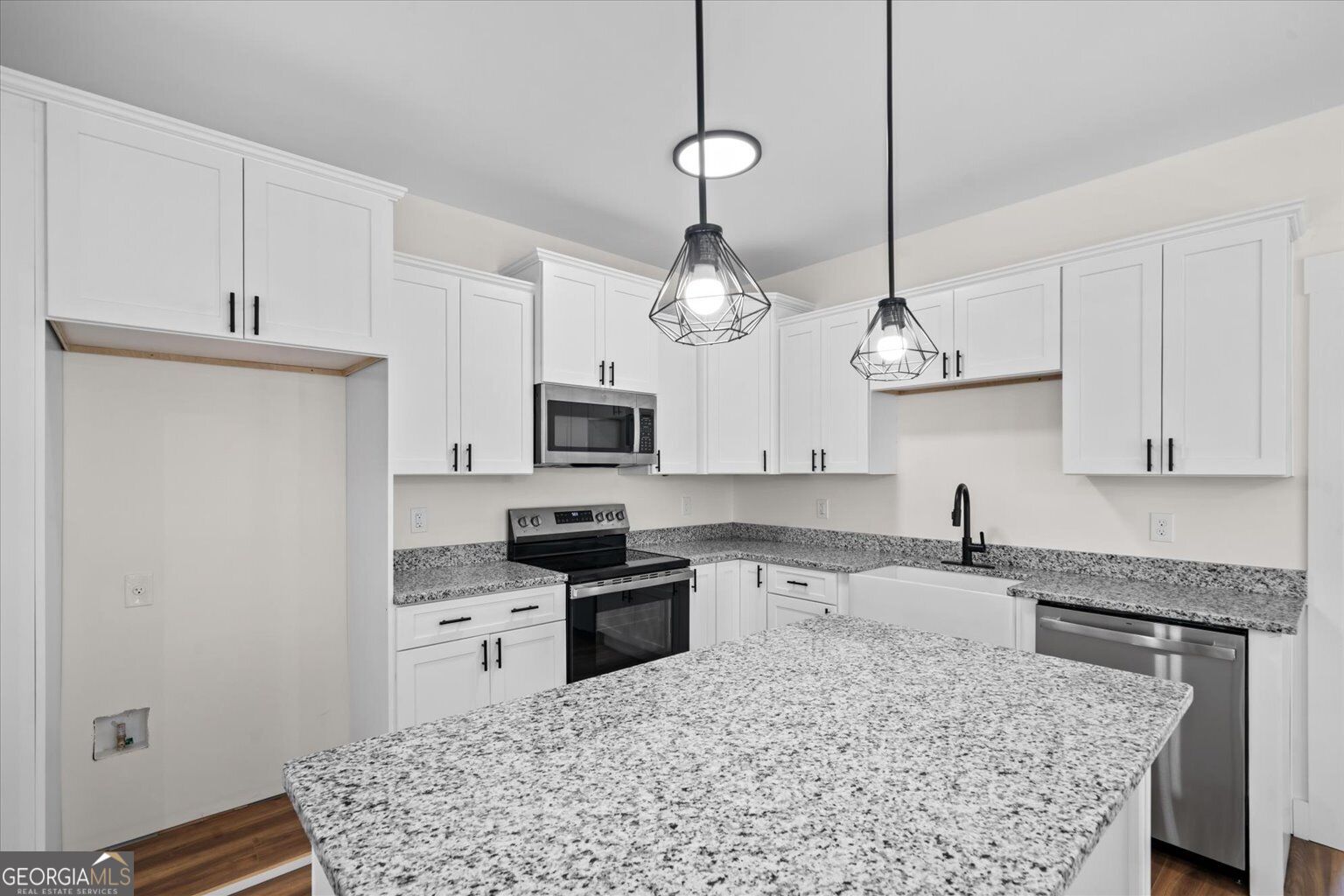144 Washington Street Property Photo 17