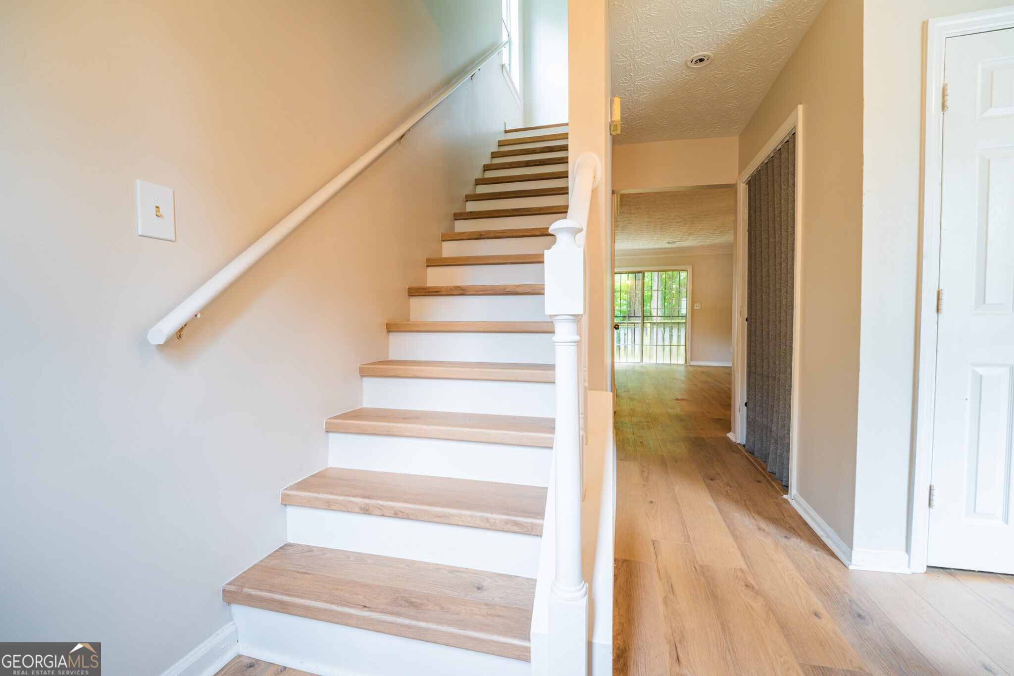 7035 Panda Road Property Photo 4