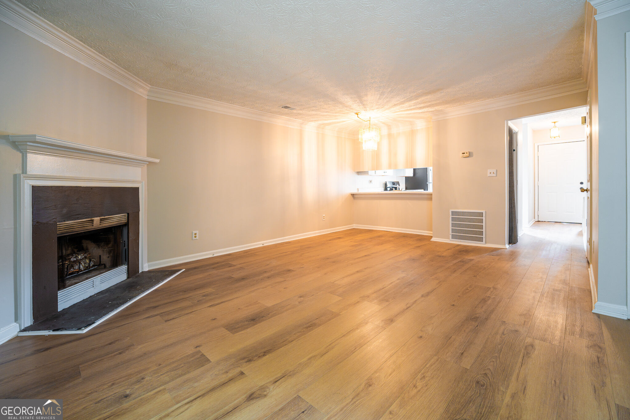 7035 Panda Road Property Photo 6