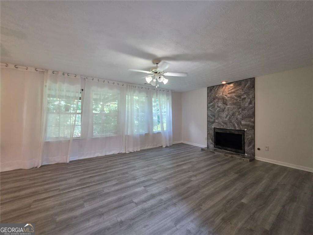 3983 Roxberry Hill Lane Property Photo 6