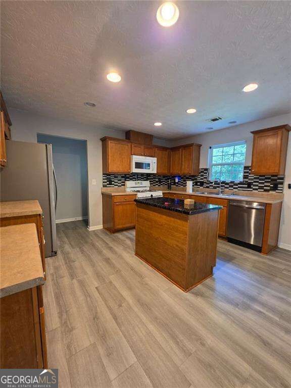 3983 Roxberry Hill Lane Property Photo 8