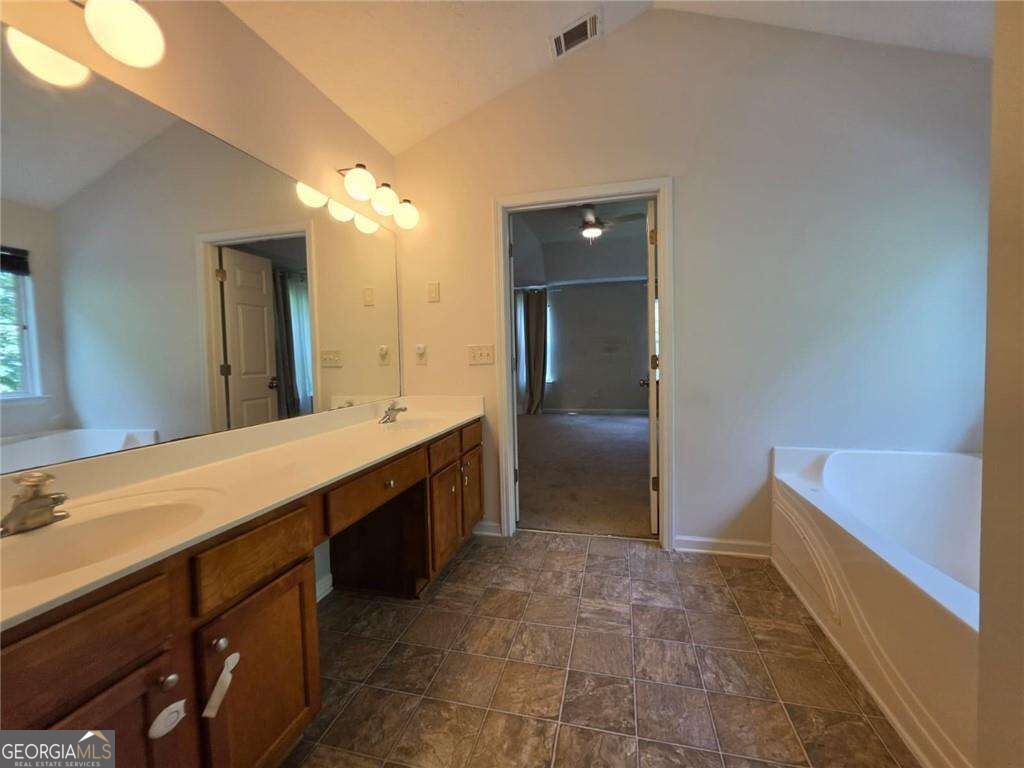 3983 Roxberry Hill Lane Property Photo 15
