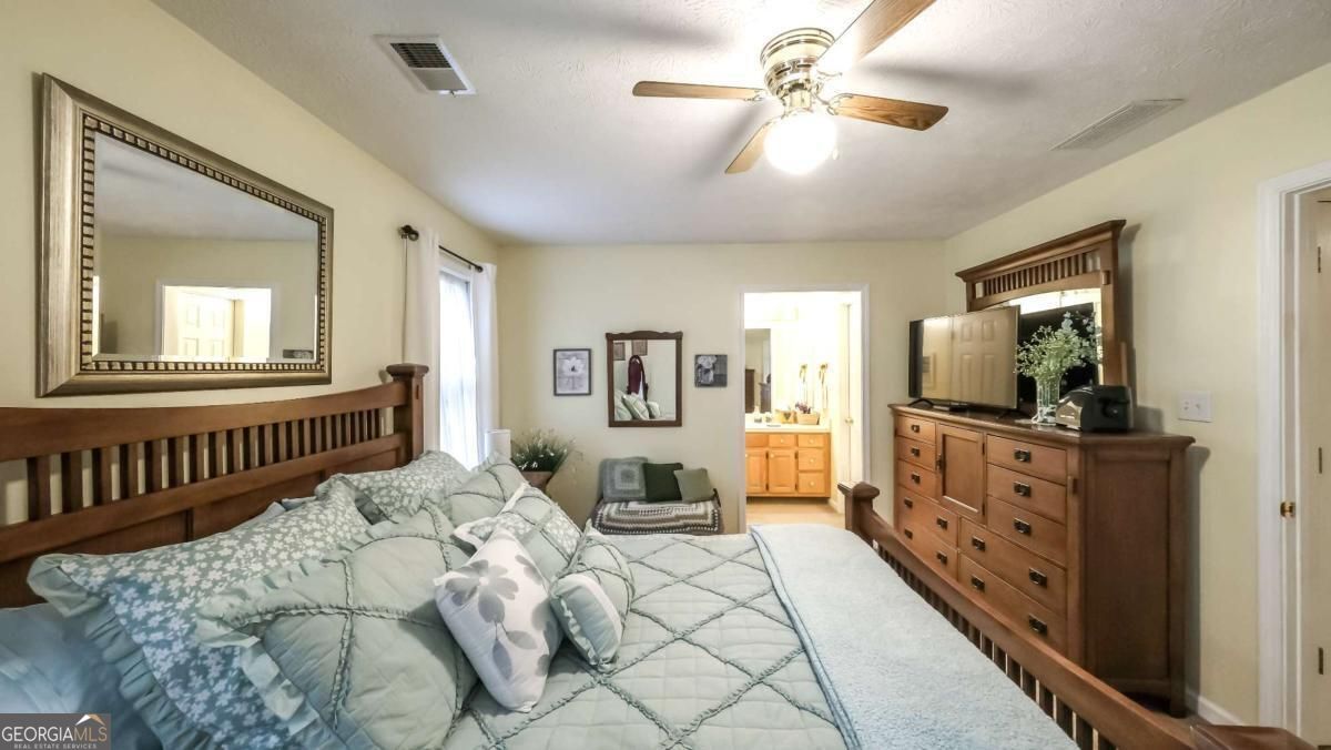 712 Honeysuckle Lane Property Photo 20