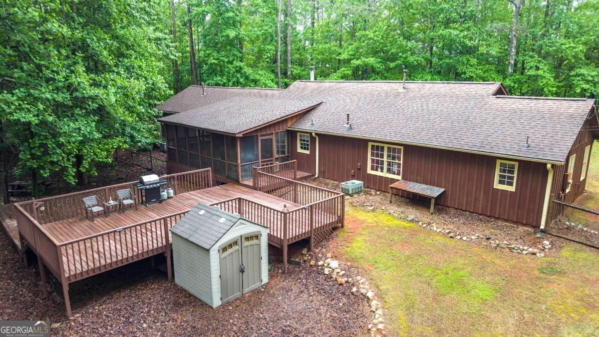 712 Honeysuckle Lane Property Photo 41