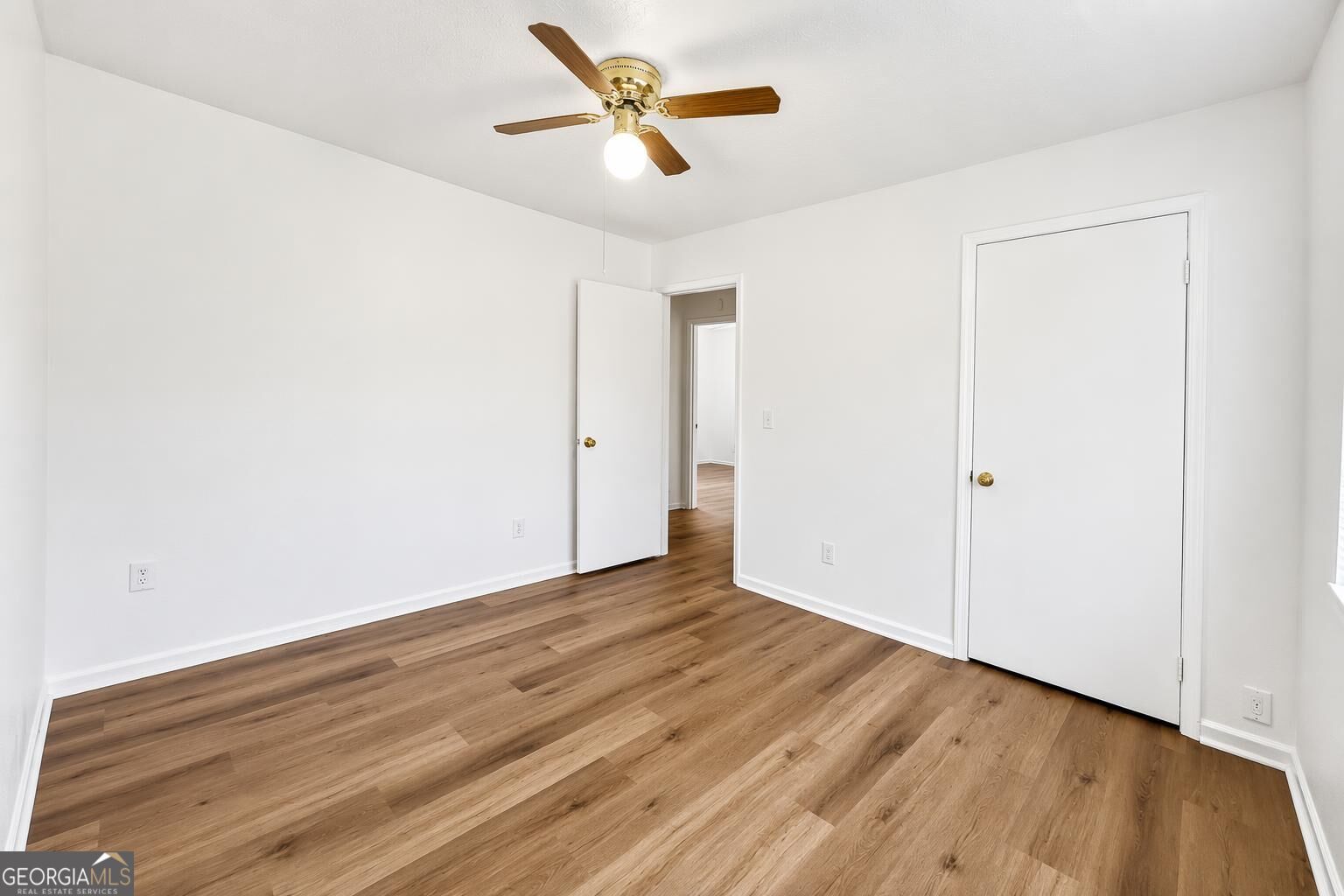1529 S Davis Road Property Photo 16