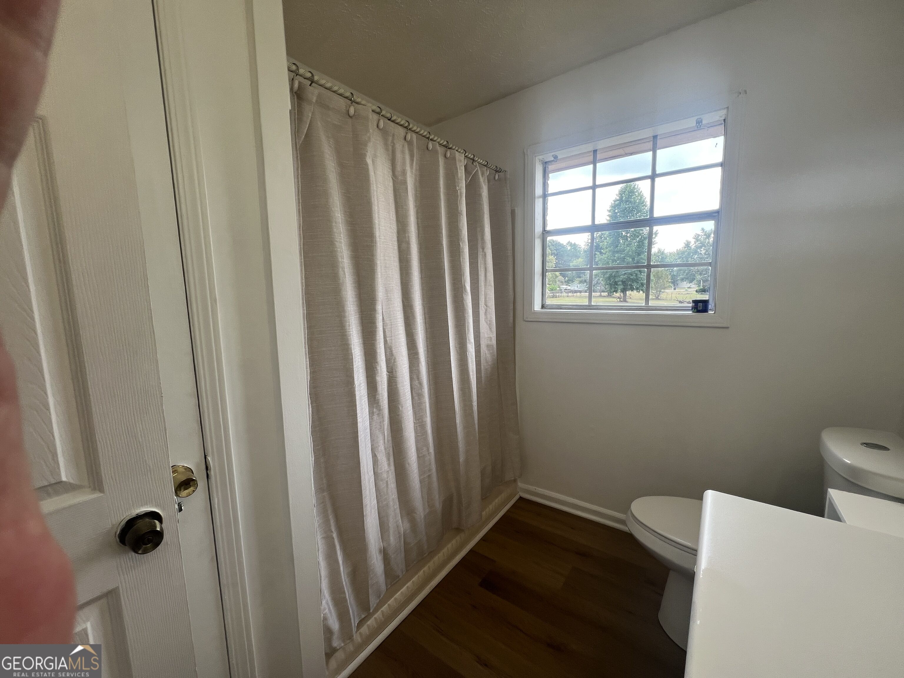 1529 S Davis Road Property Photo 18