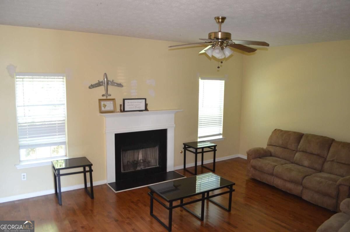 1580 Callaway Loop Property Photo 4