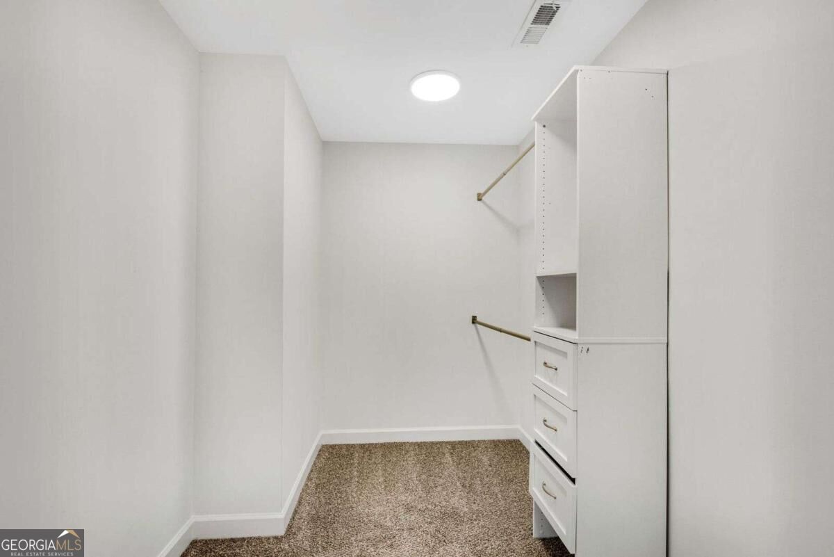 1251 Willamette Way Property Photo 18